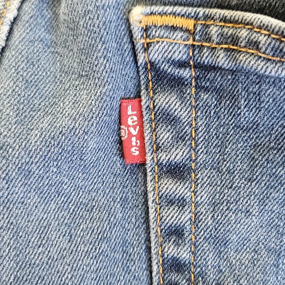 Levi's 505 Regular Fit Jeans Mens 38x34 Blue Straight Leg Denim Casual Rugged